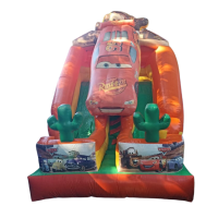 brinquedos de aluguel criança feliz